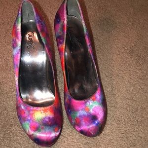 Carlos Santana soft multicolor pumps 💜💙🌺💕💚